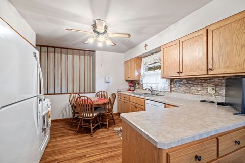 Tiny photo for 927 Putnam Drive, Lockport, IL 60441 (MLS # 12460065)