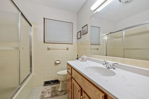 Tiny photo for 927 Putnam Drive, Lockport, IL 60441 (MLS # 12460065)