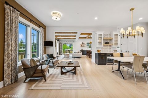 Tiny photo for 2411 Woodlawn Road, Northbrook, IL 60062 (MLS # 12373997)