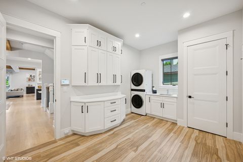 Tiny photo for 2411 Woodlawn Road, Northbrook, IL 60062 (MLS # 12373997)