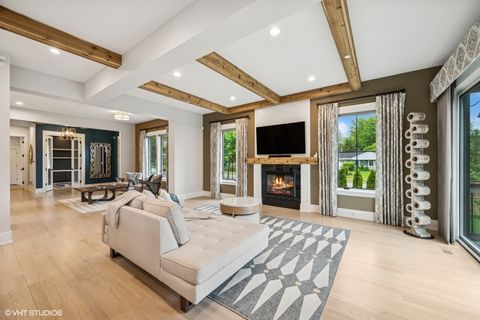 Tiny photo for 2411 Woodlawn Road, Northbrook, IL 60062 (MLS # 12373997)