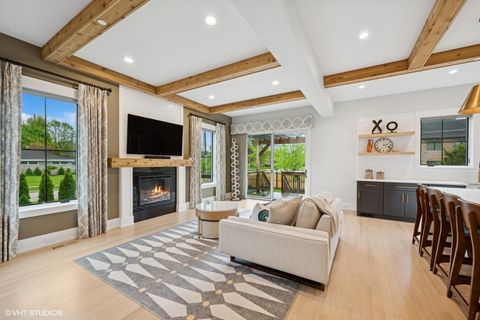Tiny photo for 2411 Woodlawn Road, Northbrook, IL 60062 (MLS # 12373997)