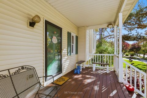 Tiny photo for 1078 Rain Tree Drive, Bolingbrook, IL 60440 (MLS # 12510595)