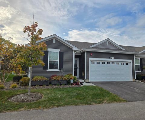 A home in North Aurora