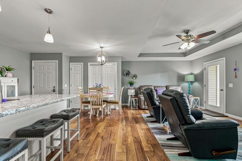 Tiny photo for 220 E Franklin Street #204, Eldridge, IA 52748 (MLS # 12712437)