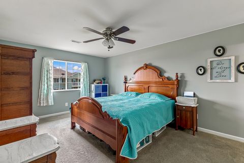 Tiny photo for 220 E Franklin Street #204, Eldridge, IA 52748 (MLS # 12712437)