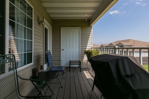 Tiny photo for 220 E Franklin Street #204, Eldridge, IA 52748 (MLS # 12712437)