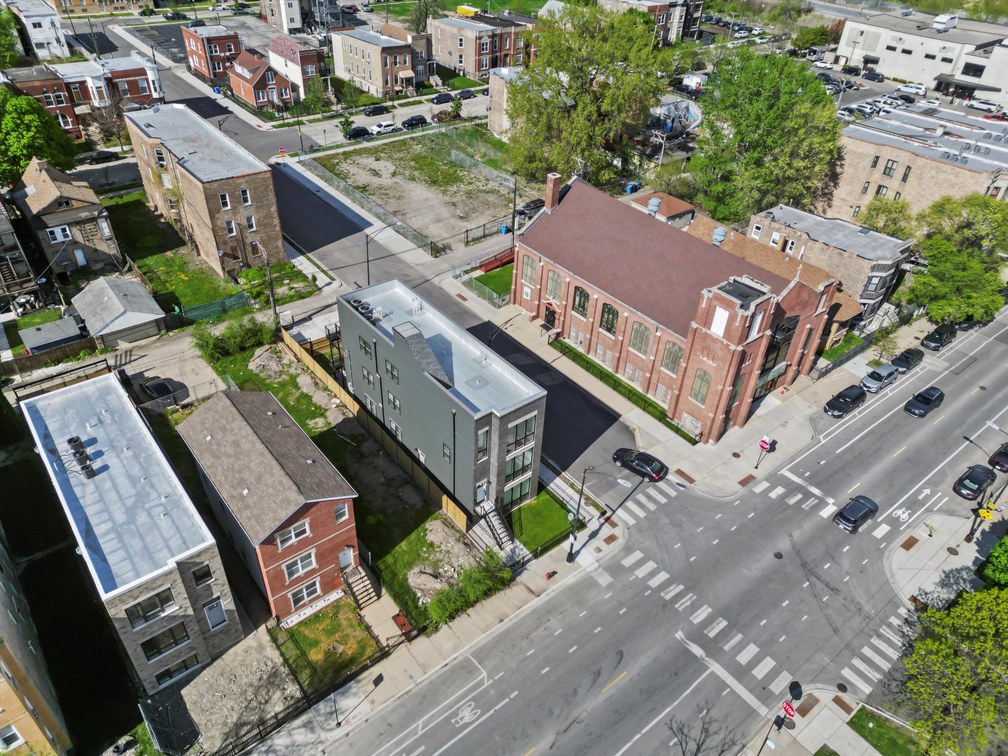 2700 W Jackson Boulevard