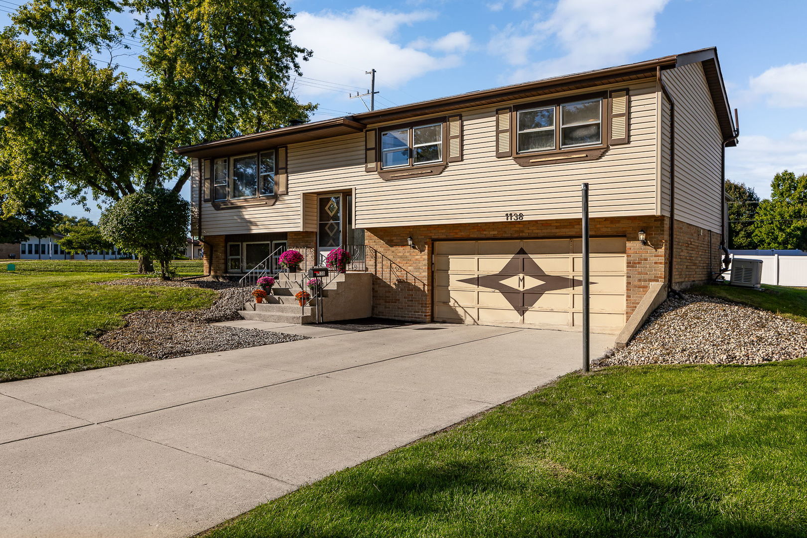 1138 Timber Lane