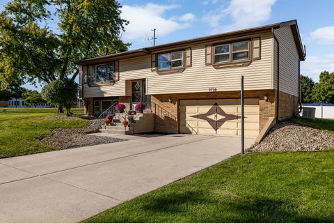 Tiny photo for 1138 Timber Lane, Darien, IL 60561 (MLS # 12769972)