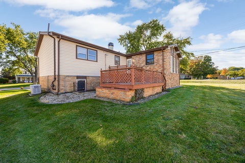 Tiny photo for 1138 Timber Lane, Darien, IL 60561 (MLS # 12769972)