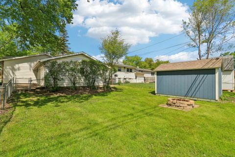 Tiny photo for 207 N Idlewild Avenue, Mundelein, IL 60060 (MLS # 12644437)