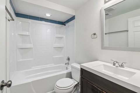 Tiny photo for 207 N Idlewild Avenue, Mundelein, IL 60060 (MLS # 12644437)