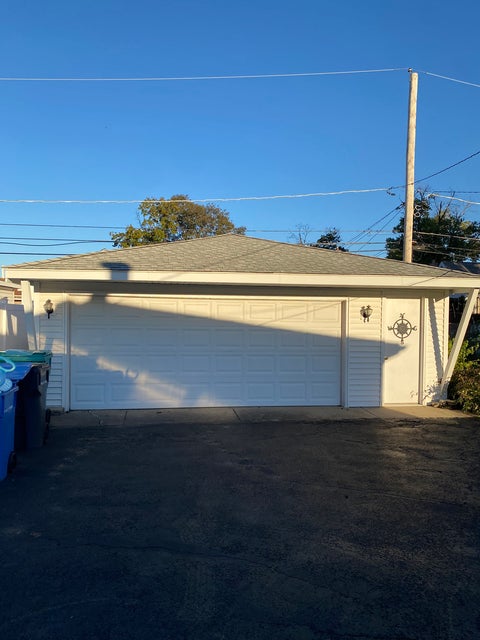 Tiny photo for 421 Hyde Park Avenue, Hillside, IL 60162 (MLS # 12739033)