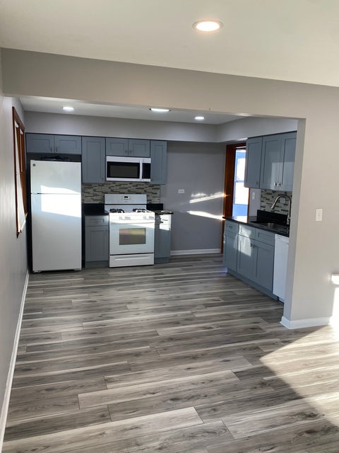 Tiny photo for 421 Hyde Park Avenue, Hillside, IL 60162 (MLS # 12739033)