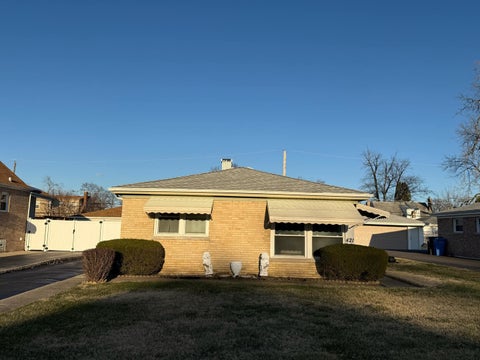 Photo of 421 Hyde Park Avenue, Hillside, IL 60162 (MLS # 12739033)