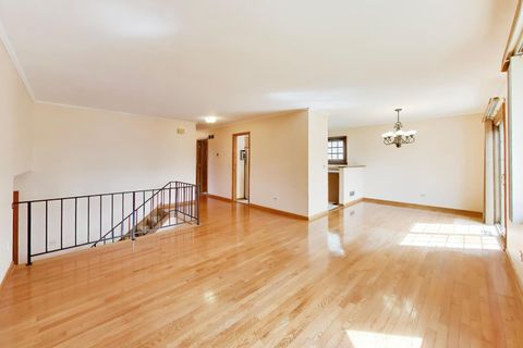 Tiny photo for 1101 Hunter Street, Lombard, IL 60148 (MLS # 12617860)
