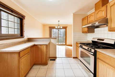 Tiny photo for 1101 Hunter Street, Lombard, IL 60148 (MLS # 12617860)