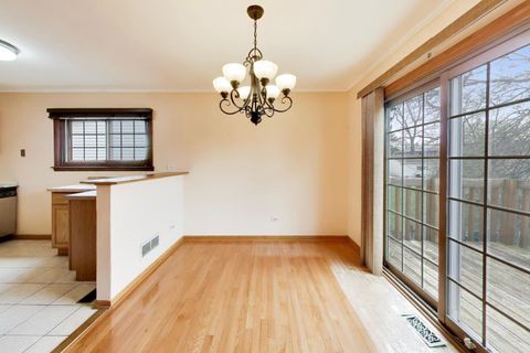 Tiny photo for 1101 Hunter Street, Lombard, IL 60148 (MLS # 12617860)