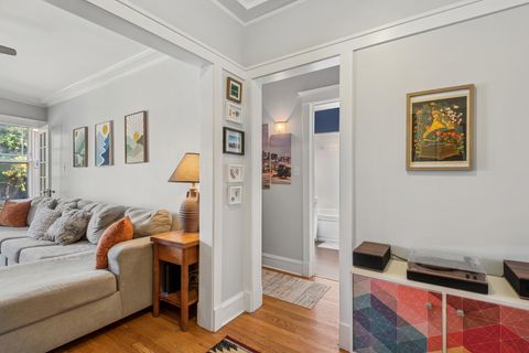 Tiny photo for 7658 N Sheridan Road #2, Chicago, IL 60626 (MLS # 12500792)