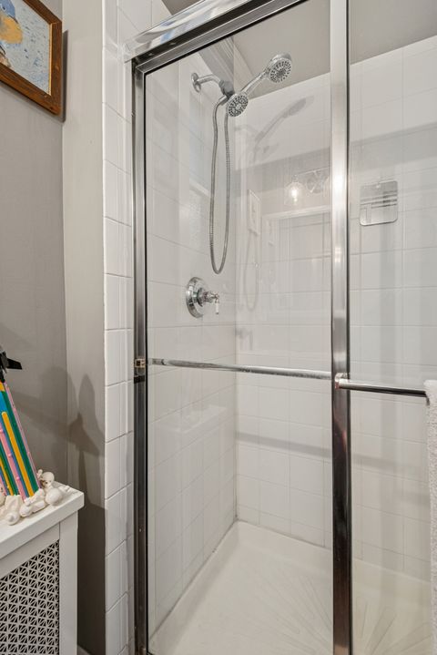 Tiny photo for 7658 N Sheridan Road #2, Chicago, IL 60626 (MLS # 12500792)