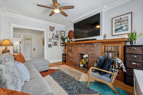 Tiny photo for 7658 N Sheridan Road #2, Chicago, IL 60626 (MLS # 12500792)