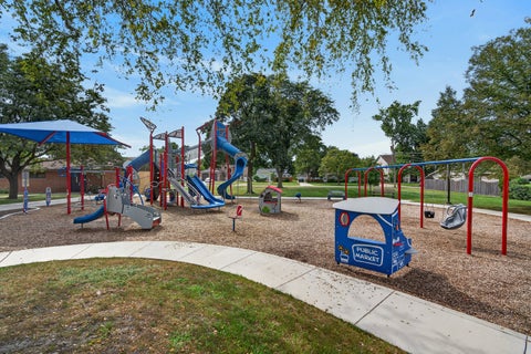 Tiny photo for 7106 Beckwith Road, Morton Grove, IL 60053 (MLS # 12787521)