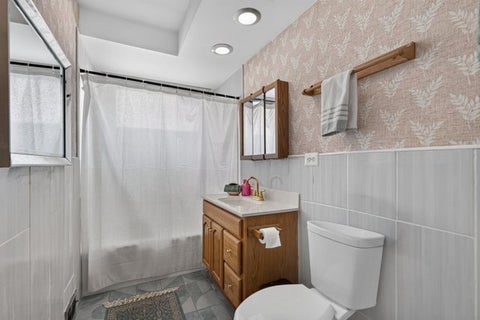 Tiny photo for 7106 Beckwith Road, Morton Grove, IL 60053 (MLS # 12787521)