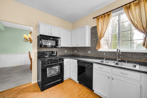 Tiny photo for 176 Sandalwood Lane, Bolingbrook, IL 60440 (MLS # 12613434)