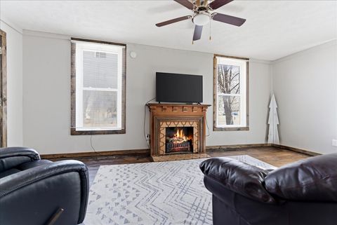 Tiny photo for 301 N 2nd Avenue, Chenoa, IL 61726 (MLS # 12579051)