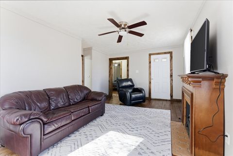 Tiny photo for 301 N 2nd Avenue, Chenoa, IL 61726 (MLS # 12579051)