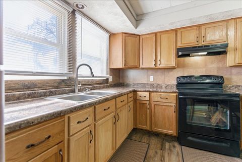 Tiny photo for 301 N 2nd Avenue, Chenoa, IL 61726 (MLS # 12579051)