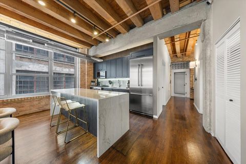 Tiny photo for 333 S Desplaines Street #301, Chicago, IL 60661 (MLS # 12491216)