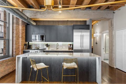 Tiny photo for 333 S Desplaines Street #301, Chicago, IL 60661 (MLS # 12491216)