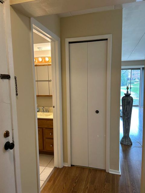 Tiny photo for 5321 Waterbury Drive #502, Crestwood, IL 60418 (MLS # 12595004)