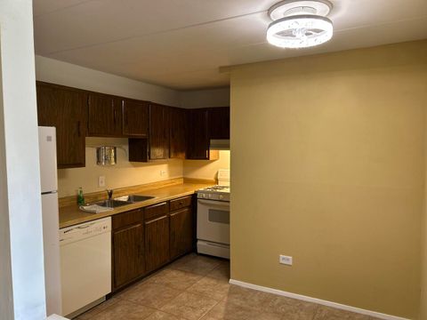 Tiny photo for 5321 Waterbury Drive #502, Crestwood, IL 60418 (MLS # 12595004)