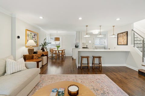 Tiny photo for 428 W Wellington Avenue #B, Chicago, IL 60657 (MLS # 12795644)