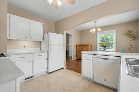Tiny photo for 1115 Hovey Avenue, Normal, IL 61761 (MLS # 12758329)