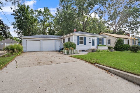 Tiny photo for 1115 Hovey Avenue, Normal, IL 61761 (MLS # 12758329)