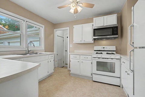 Tiny photo for 1115 Hovey Avenue, Normal, IL 61761 (MLS # 12758329)