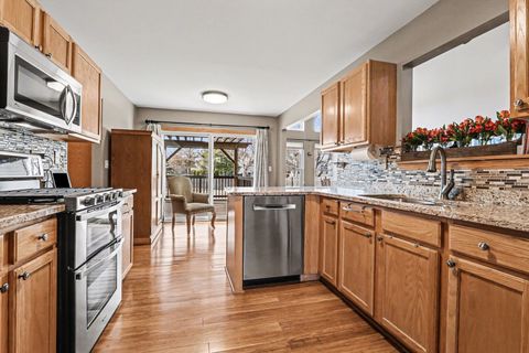 Tiny photo for 2113 Colonial Street, Aurora, IL 60503 (MLS # 12570395)