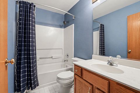 Tiny photo for 2113 Colonial Street, Aurora, IL 60503 (MLS # 12570395)