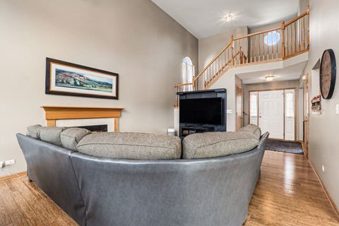 Tiny photo for 2113 Colonial Street, Aurora, IL 60503 (MLS # 12570395)