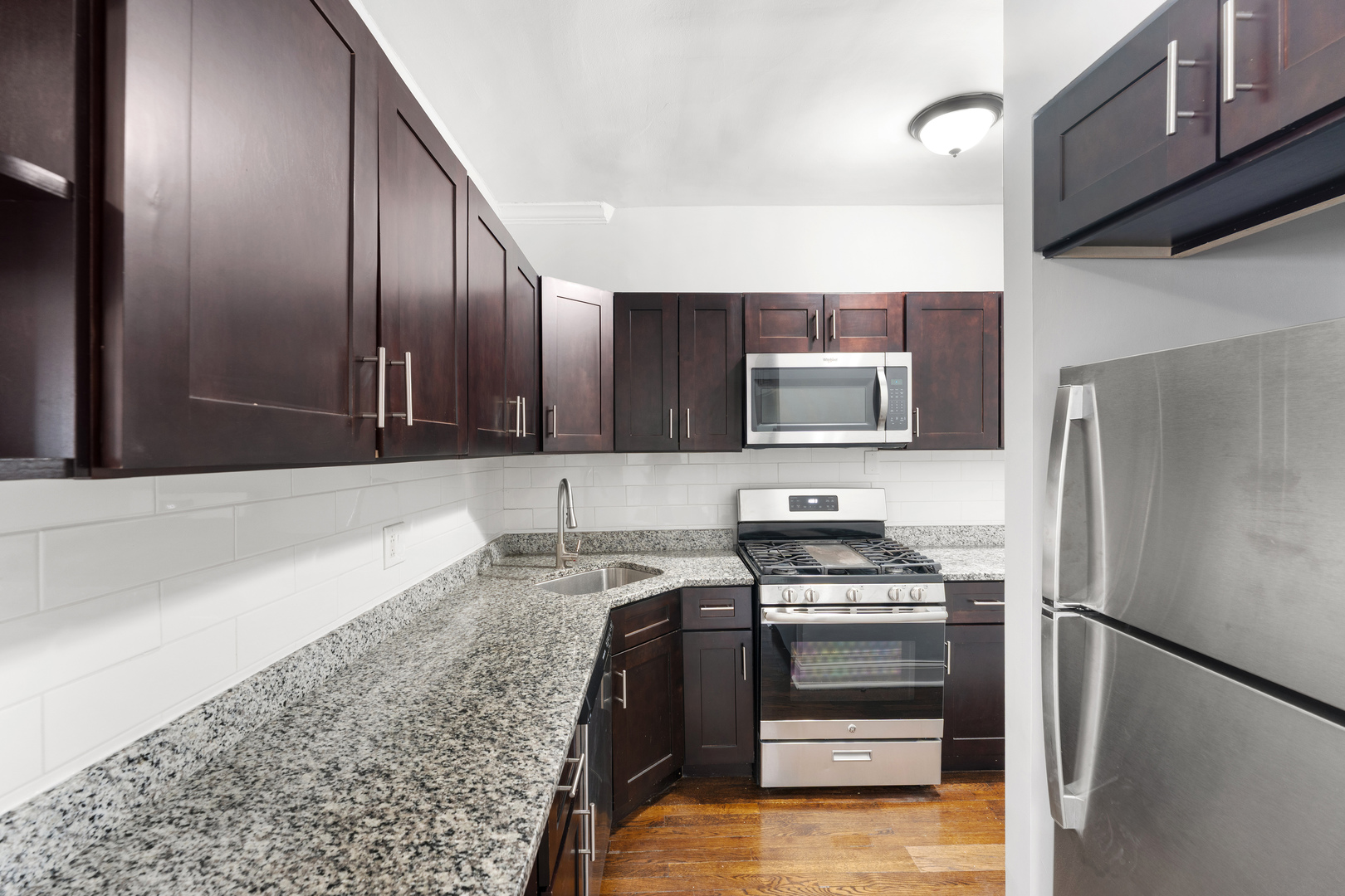 6112 N Winthrop Avenue 3E