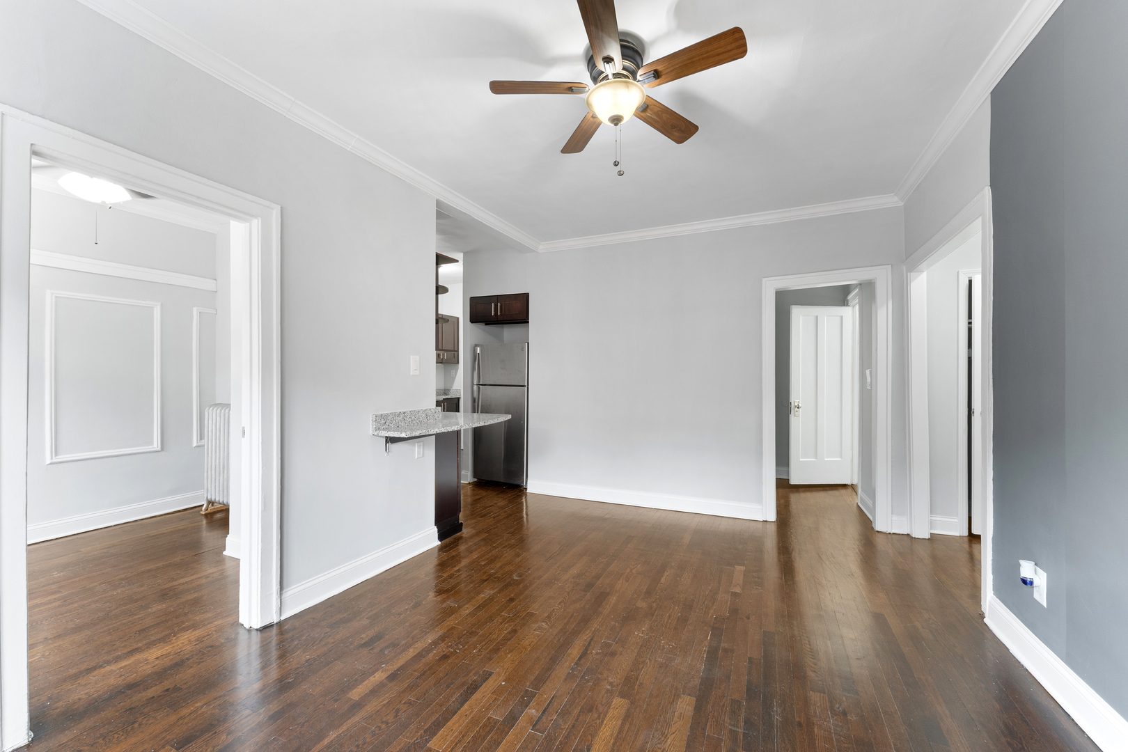 6112 N Winthrop Avenue 3E