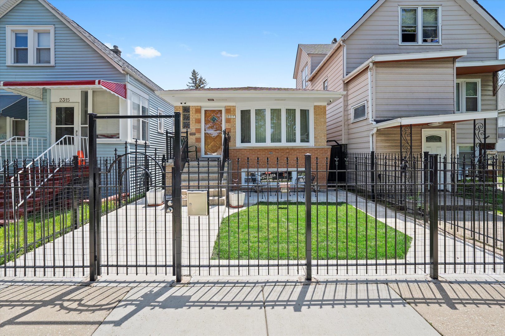 2317 W 50th Street