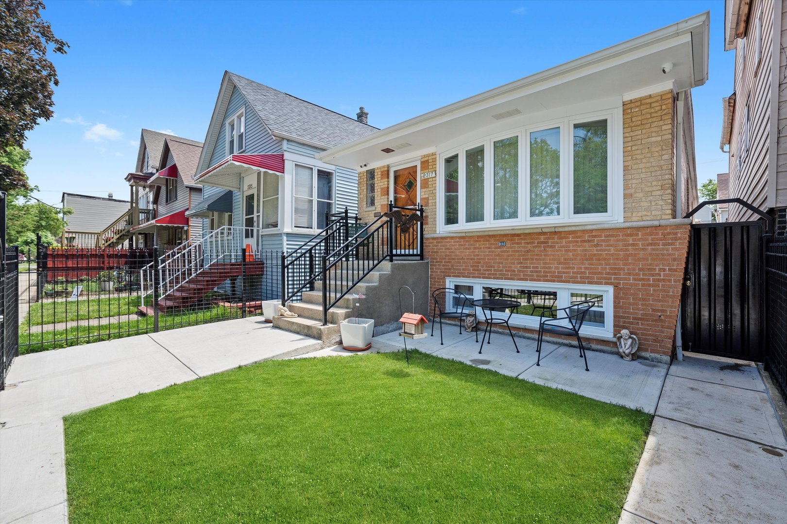 2317 W 50th Street