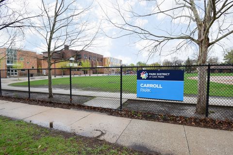 Tiny photo for 1042 S Kenilworth Avenue, Oak Park, IL 60304 (MLS # 12619138)