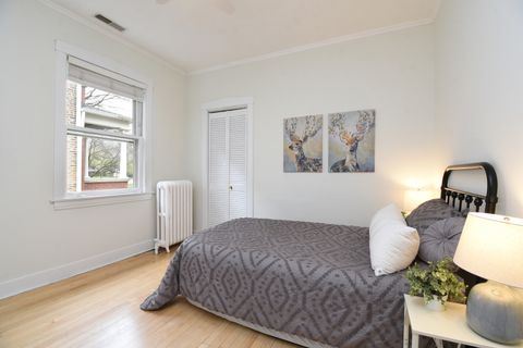 Tiny photo for 1042 S Kenilworth Avenue, Oak Park, IL 60304 (MLS # 12619138)