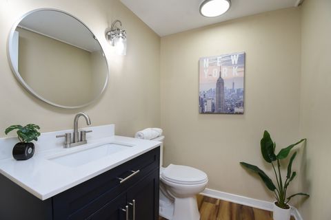 Tiny photo for 1042 S Kenilworth Avenue, Oak Park, IL 60304 (MLS # 12619138)